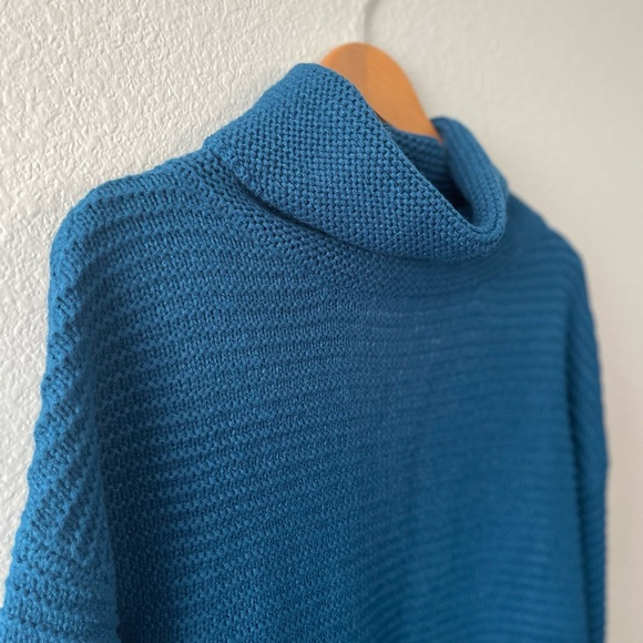 PrinStory Blue Chunky Turtle Neck Tunic Sweater - Picture 8 of 9
